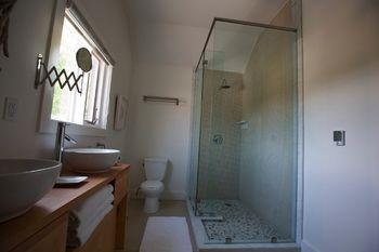 Away In The County Bed And Breakfast Cherry Valley Экстерьер фото